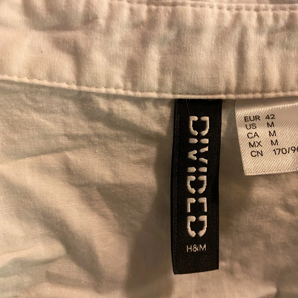 Blusar, / toppar, storlek medium rynkband, knappar - 91