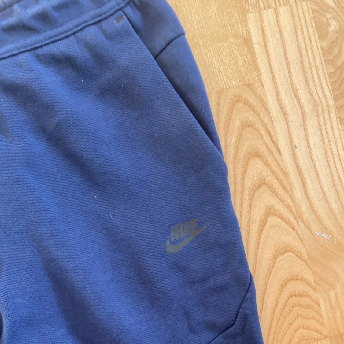 Nike tech byxor - 90