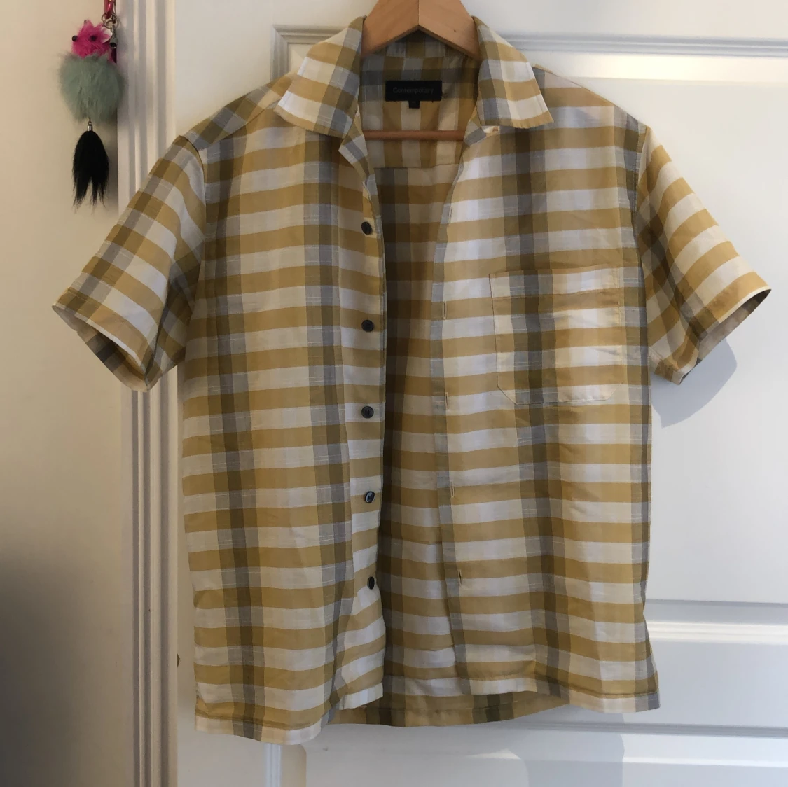 Gul rutig skjorta 