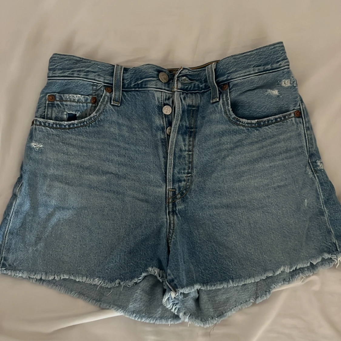Levis shorts - 90
