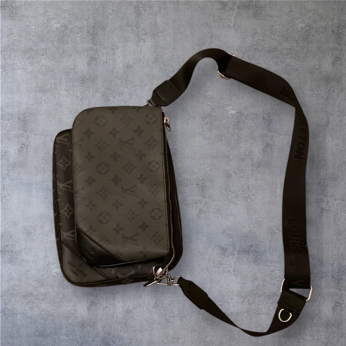 Svart Louis Vuitton väska utan plånboken  - 2