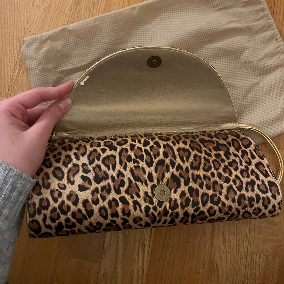 Leopard väska och matchande klackskor - 4