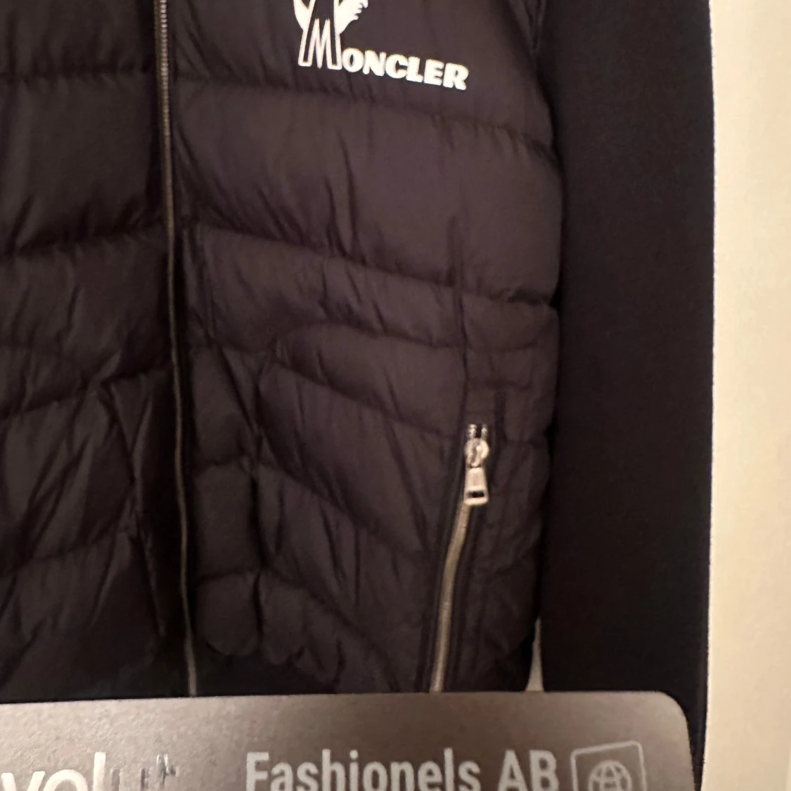 Moncler  - 4