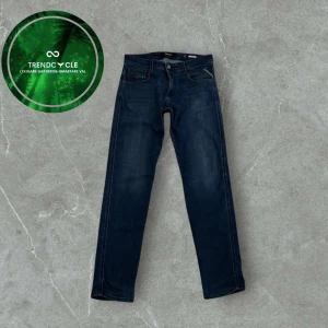 Replay jeans  - Replay Anbass jeans | Storlek 30/32 | pris:499kr | Hör av dig vid funderingar! // TrendCycle 