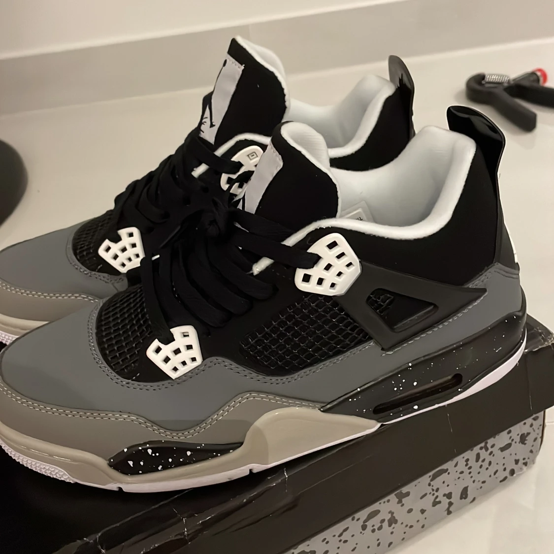 Jordan 4 retro Fear - 4