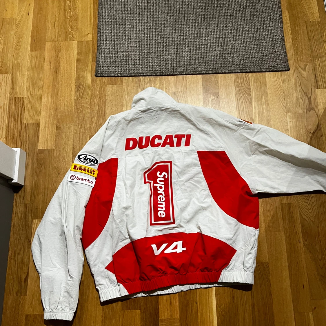 Supreme vindjacka - 92