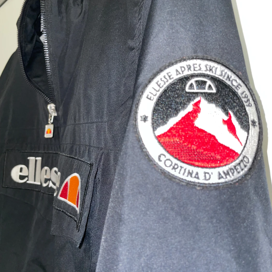 Svart vindjacka från Ellesse - 91