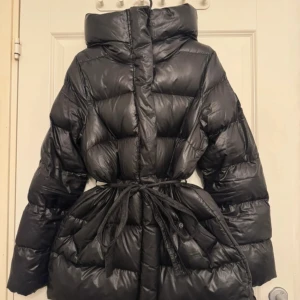 Everest jacka - Kommer ej till användning! Nypris: ca 1399kr