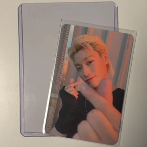 Ateez - San - THE WORLD EP.1 : MOVEMENT EVERLINE. Säljer ett exklusivt photocard på San från Ateez Everline. Kommer självklart med en sleeve och toploader!🤍 Pris kan alltid diskuteras.
