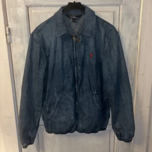 Jeansjacka från Polo Ralph Lauren - Snygg jeansjacka från Polo Ralph Lauren✨