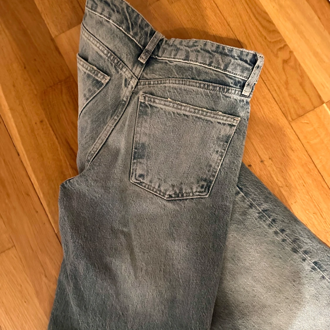 Blå jeansbyxor - 90