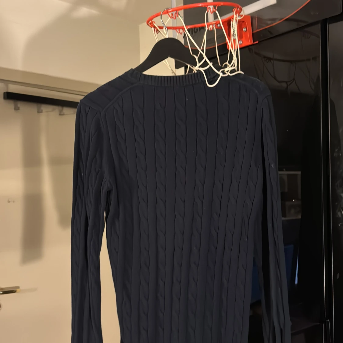 Mörkblå stickad tröja från GANT - 90