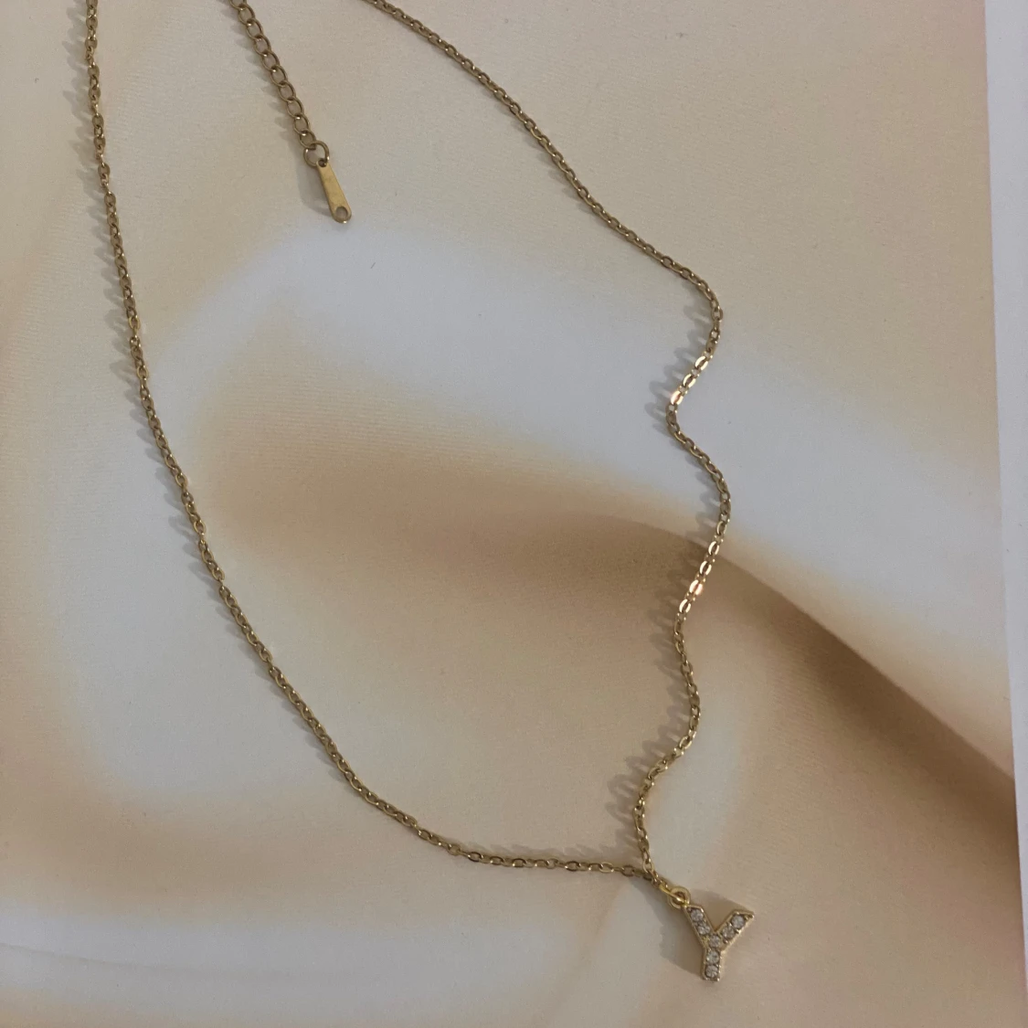 Halsband med Y-berlock - 91