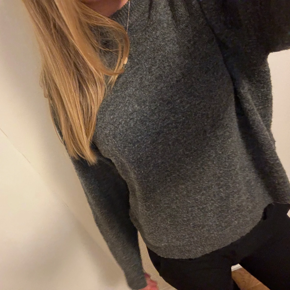 Mörkgrå stickad tröja - 90