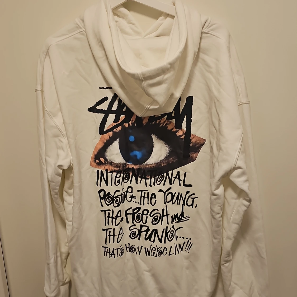 Vit hoodie från Stussy - 90