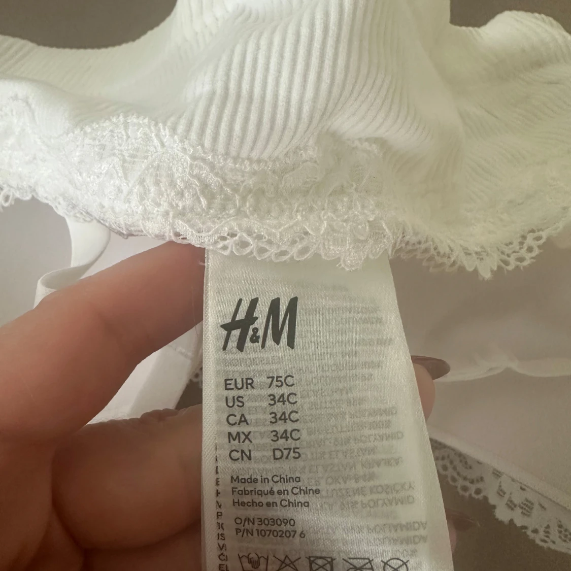 Vit spetsprydd topp från H&M - 92