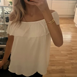 Off shoulder tröja  - Jätte söt tröja💕💕