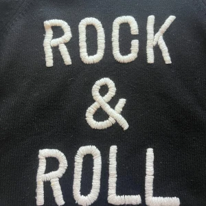 Zadig&Voltaire - Snygg och trendig Zadig tröja!!💞 Använd fåtals gånger, storlek: XS  