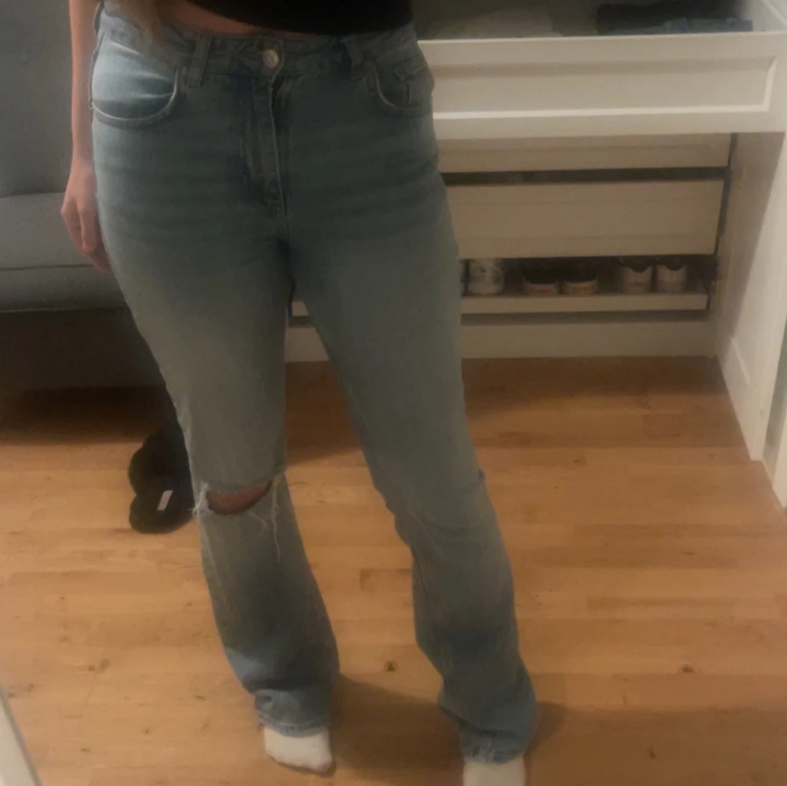 blåa jeans från gina tricot  - 90