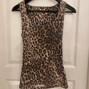 Leopard linne  - Leopard linne från zara bra skick❤️