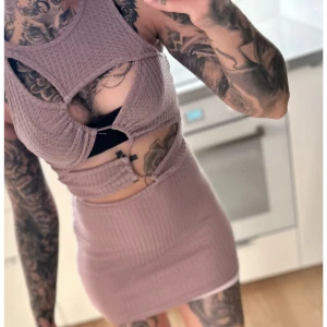 SHEIN - rosa klänning, xs - Rosa klänning från SHEIN i storlek xs 🩷