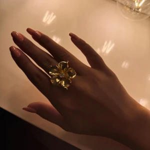 Ioaku ring - Blomring från ioaku