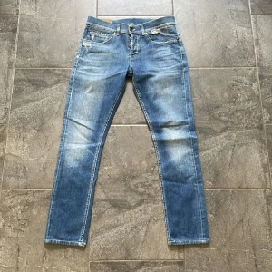 Dondup jeans - Dondup jeans storlek 31  Skick 9/10