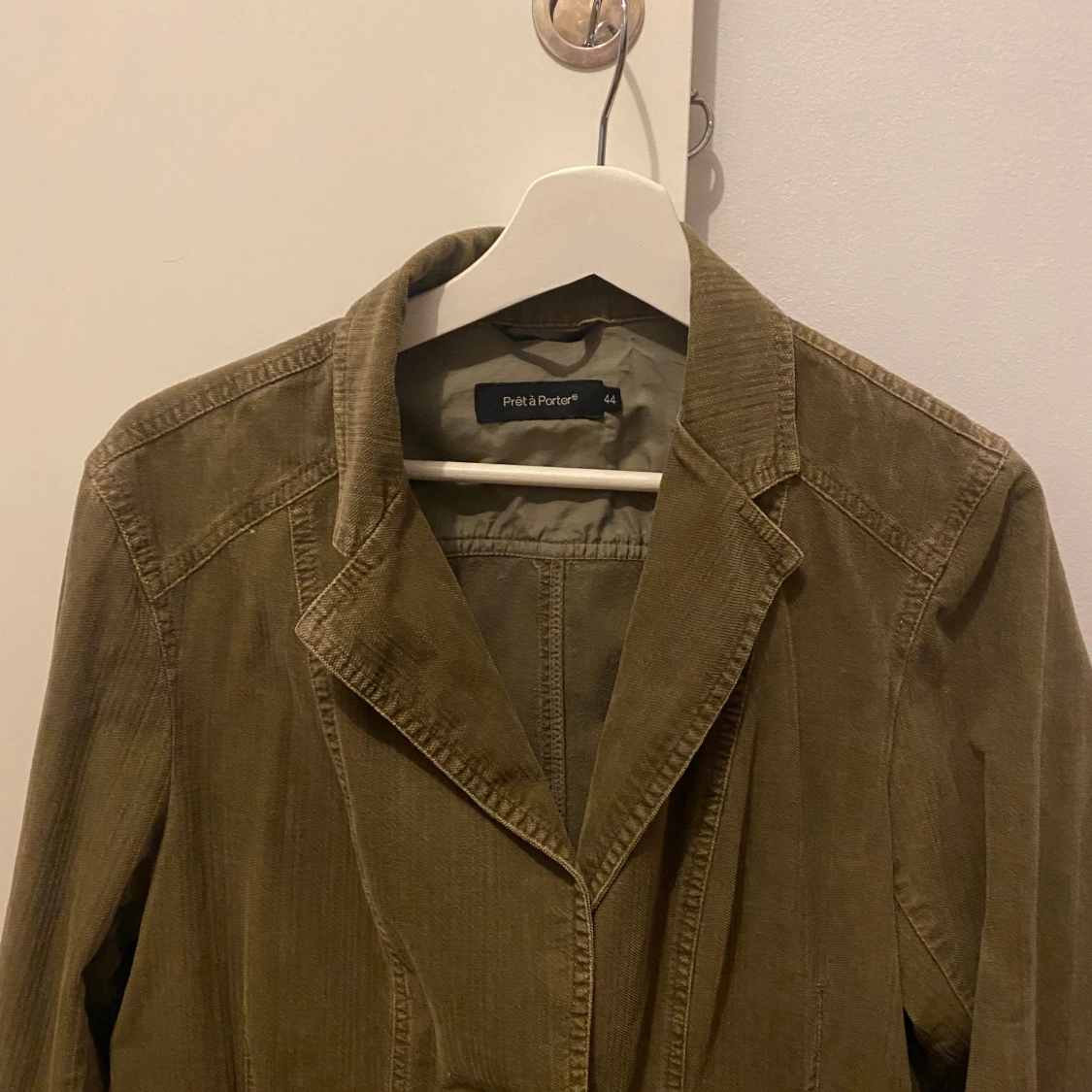 Olivgrön kavaj från Prêt à Porter - 91