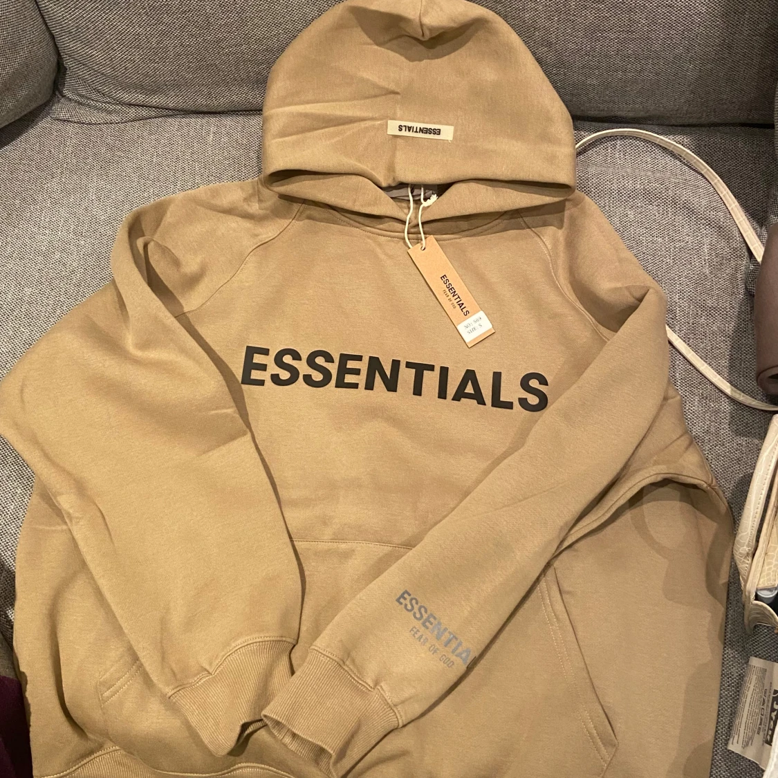 Essential hoodies - 90
