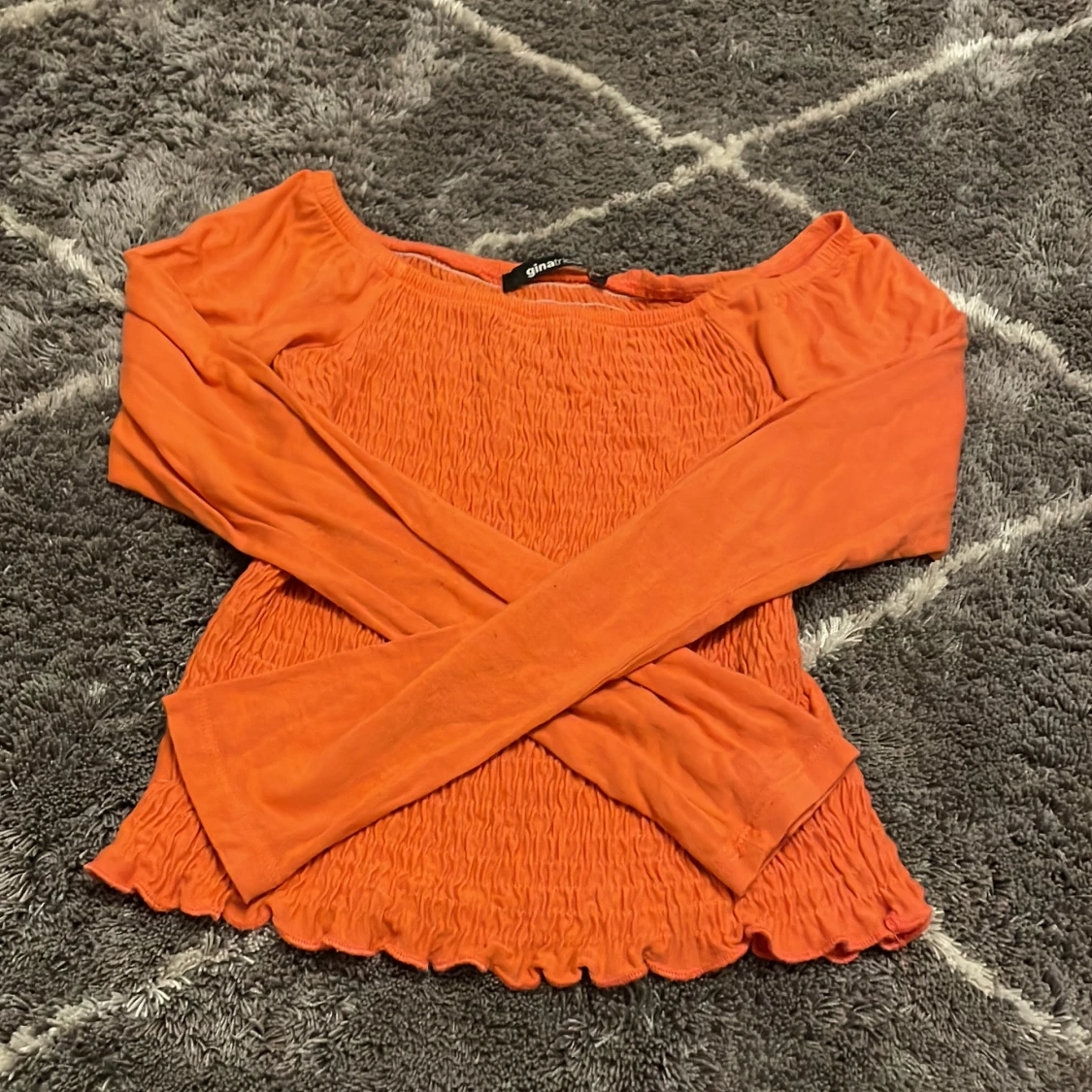 Orange topp från Gina Tricot - 1