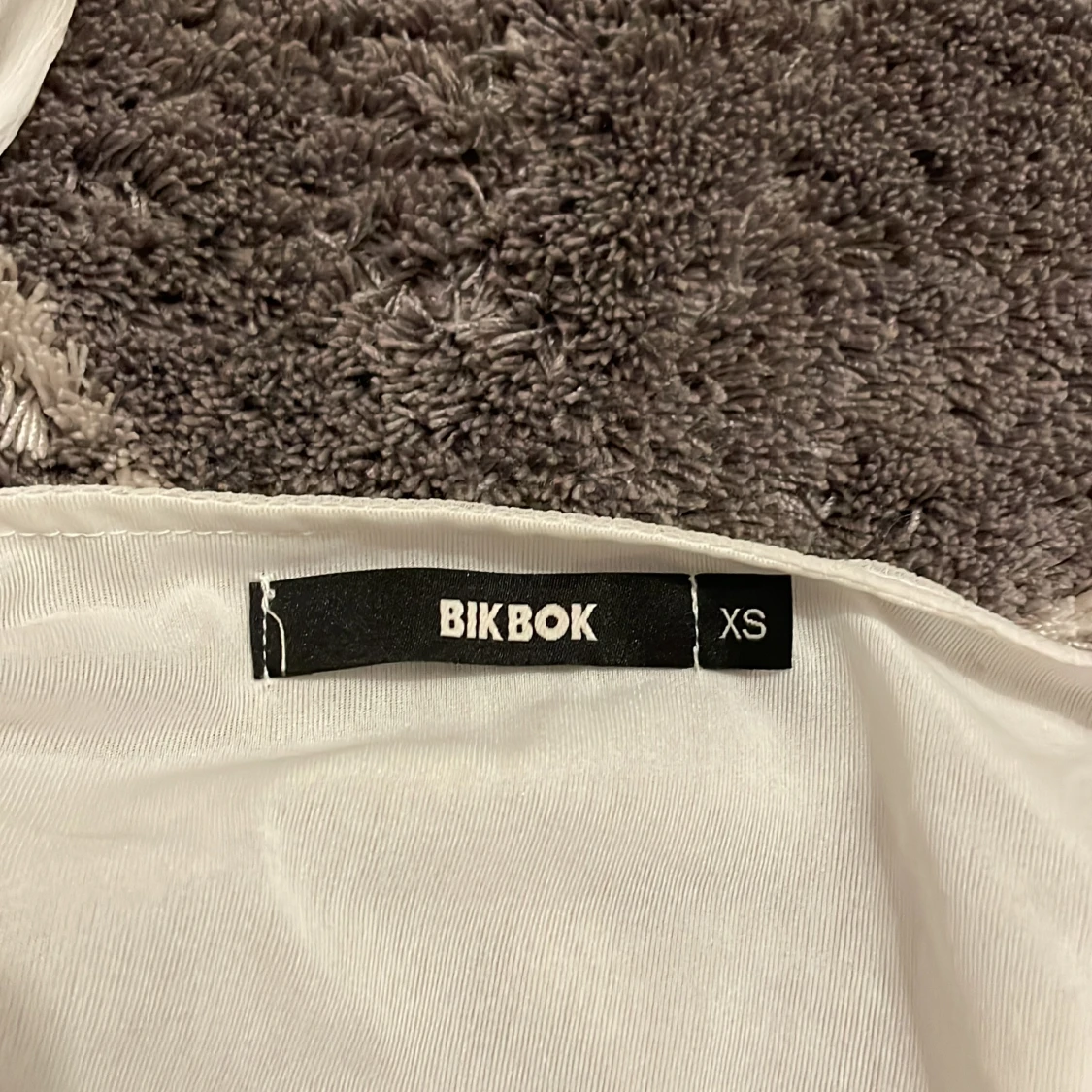 Vit blus från Bik Bok - 3