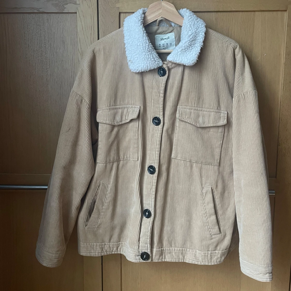 Beige manchesterjacka med teddykrage - 2