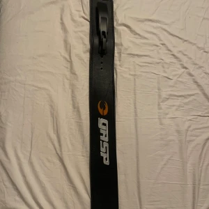 Svart bälte från GASP - Säljer ett lever bälte från GASP. Helt nytt bara testat