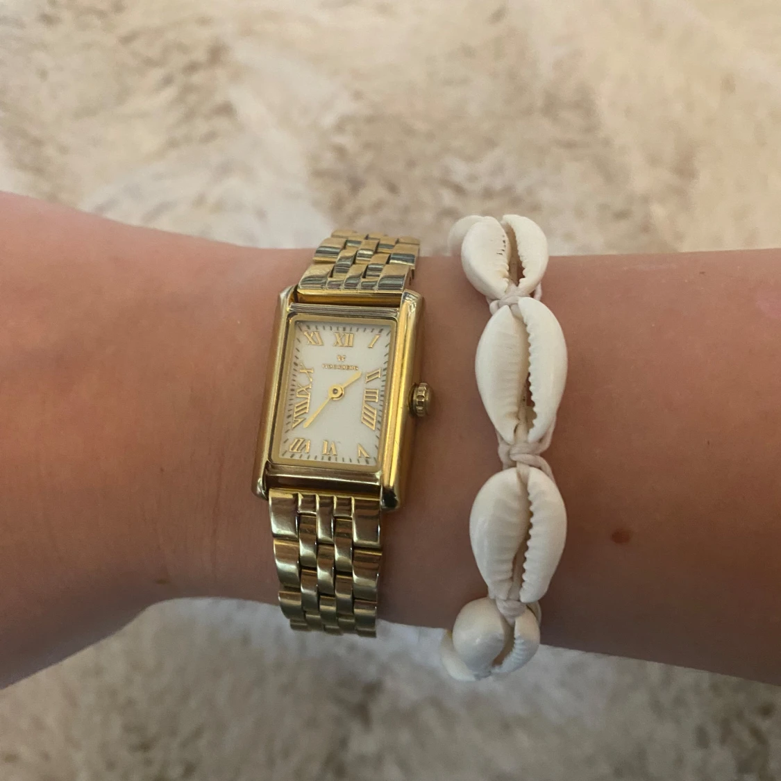 Guldfärgad klocka från Mockberg  - 1