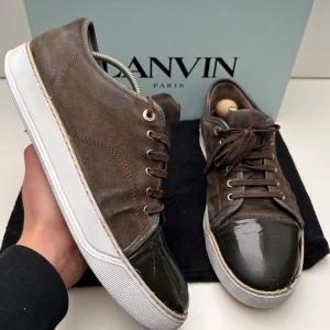 Lanvin skor - Lanvin uk9 som motsvarar 44 skick 7,5/10 Pris 1599kr | Ingår Box,dustbag Fraktar spårbart med PostNord 