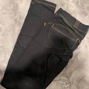 Tights nebbia - Svarta nebbia tights med scrunch