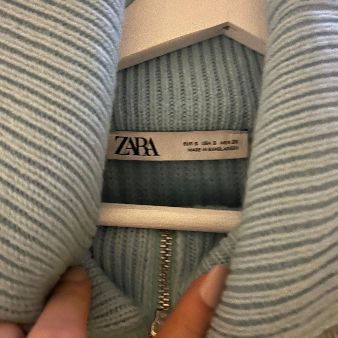 Ljusblå ribbad kofta från Zara - 91