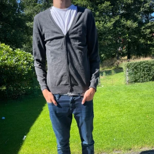 Mcneal kofta - Kofta från mcneal. Storlek M. Skick 9/10 knappt använd. 