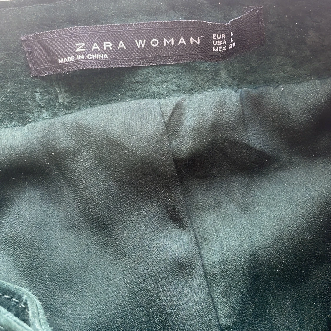 Mörkgrön mockakjol från Zara - 90