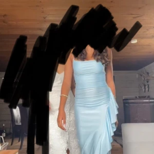 Blå klänning  - Jätte fin använd 1 gång