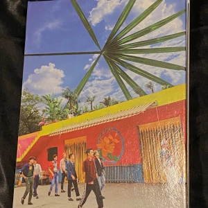 EXO kpop album - EXO the war A ver. Mint skick