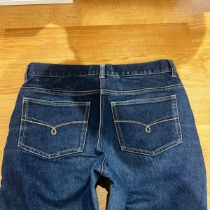 Bootcut jeans - Andvänd 1 gång innan❤️ tryck gärna på köp nu💗