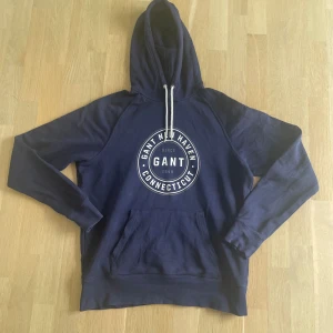 Hoodie  - Hoodie från gant, storlek L. Mycket bra skick 