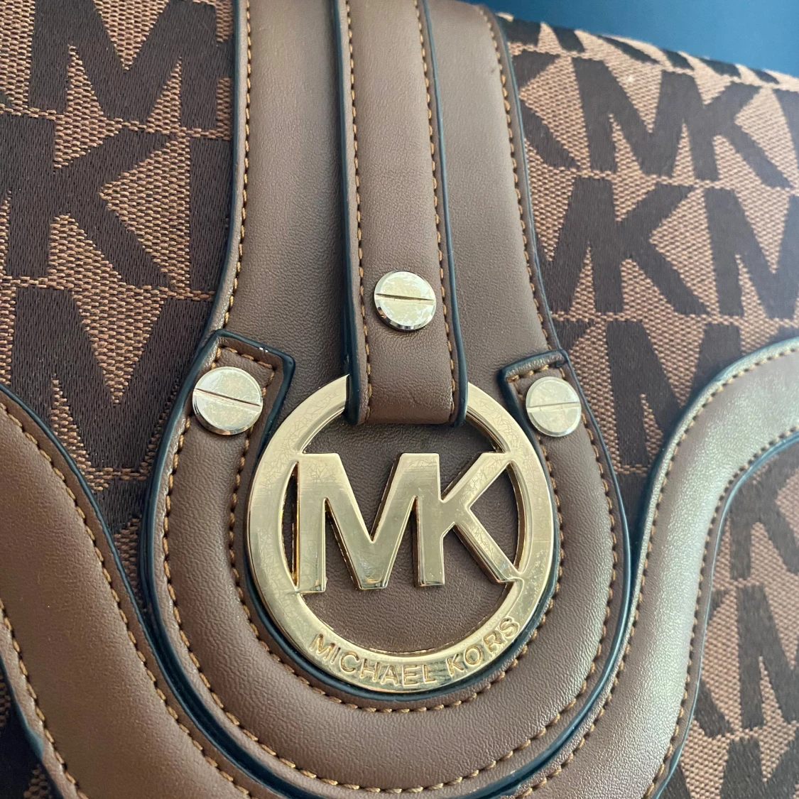 Brun axelväska från Michael Kors - 91