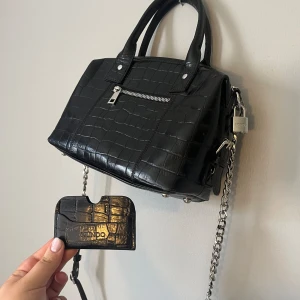 Nunoo väska - Fin Nunno väska med matchande korthållare till 🫶🏼