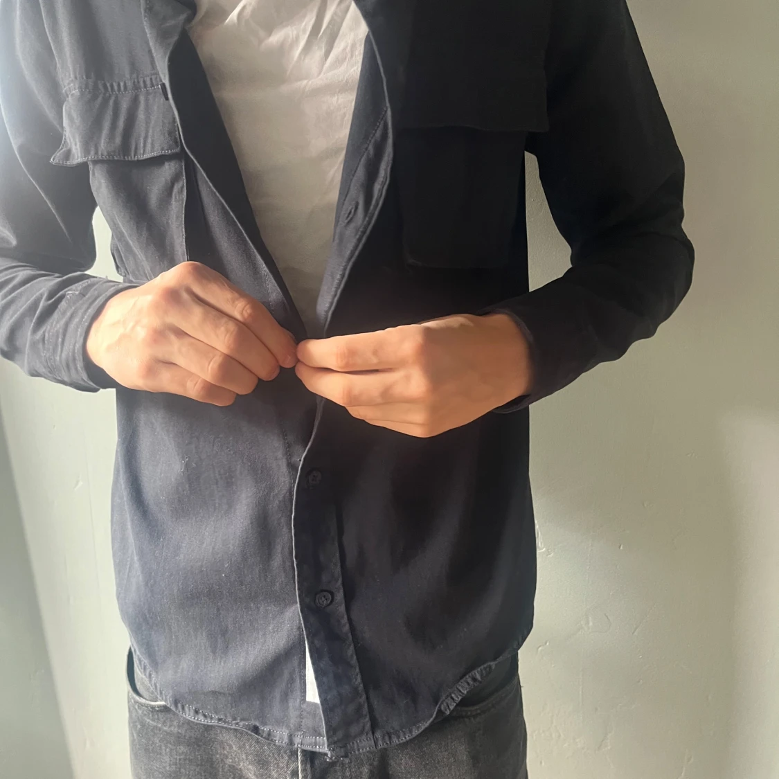 Svart overshirt  - 90