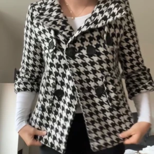 Trekvartsärmad kappa - Använd men i fint skick⭐️