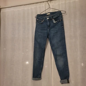 Jeans - Tighta jeans från Gina. Frakt tillkommer 