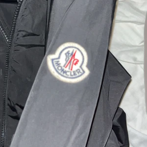 Moncler windbreaker  - 7/10 