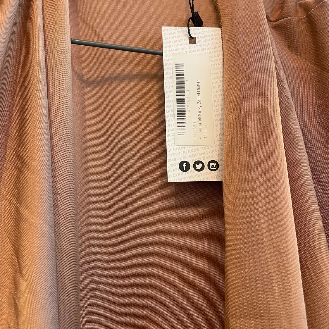 Beige långklänning från Boohoo - 90